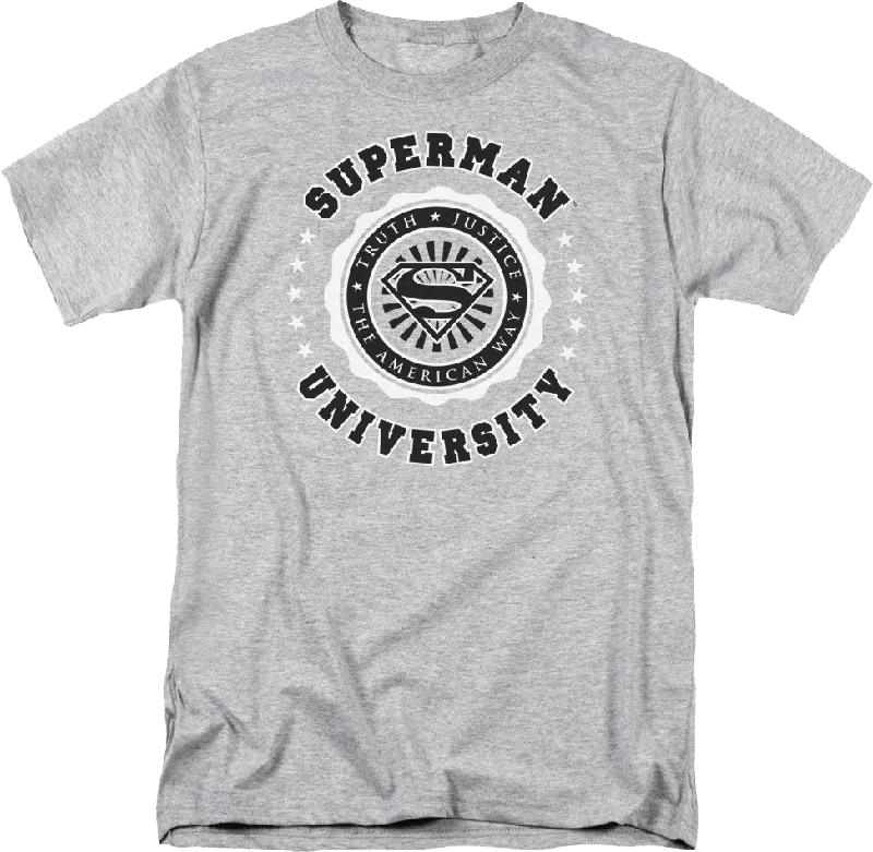 Men's fashion staple t-shirt-Superman University DC Comics T-Shirt