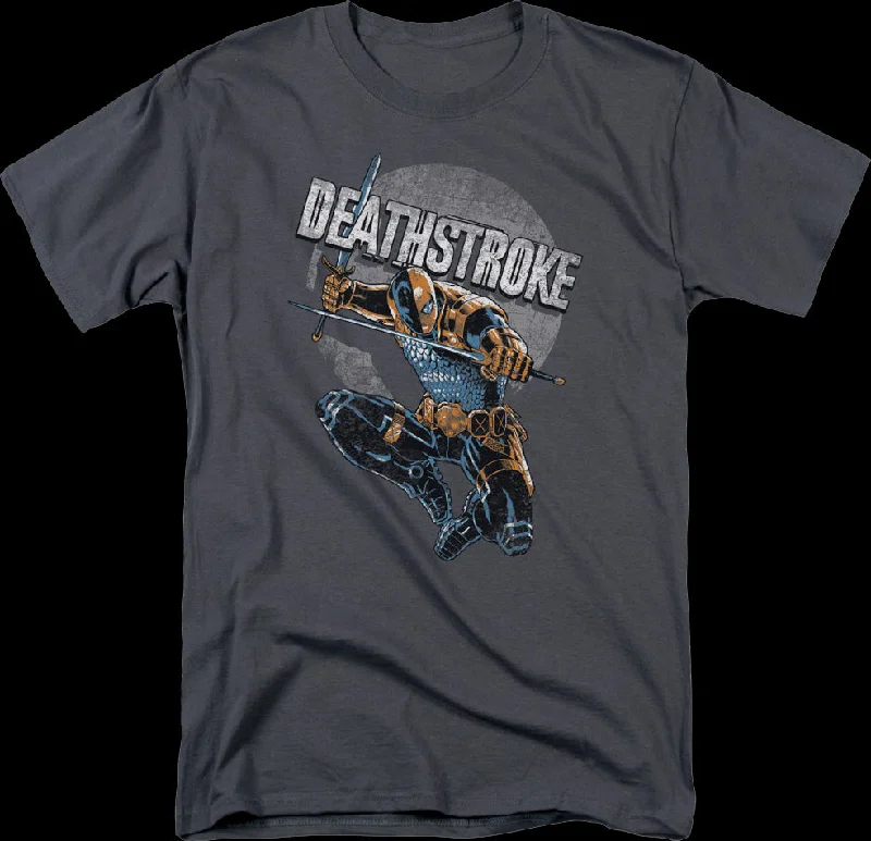 Men's fashion staple t-shirt-Spotlight Deathstroke DC Comics T-Shirt