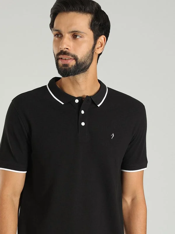 Men's adventure-ready casual polo shirt-Men Solid Polo T-Shirt