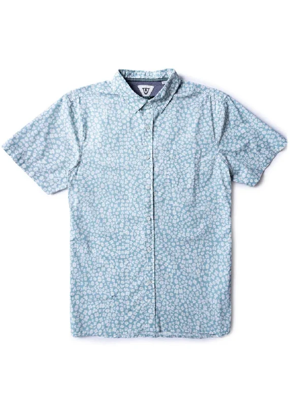 Men's adventure-ready office wear shirt-Vissla Short Sleeve Men's Woven Shirts