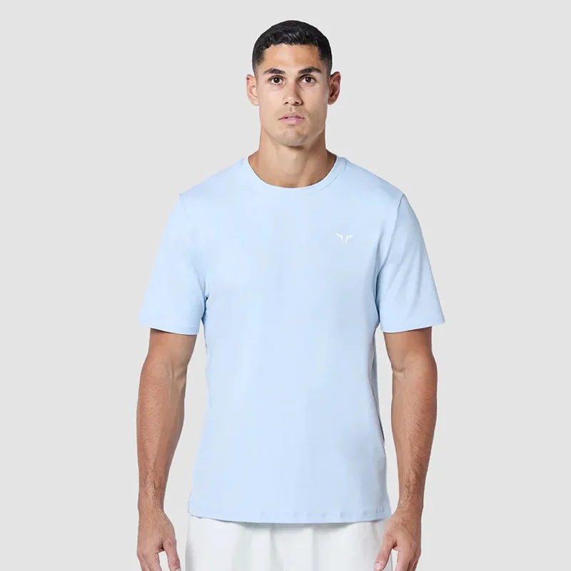 Men's fashion staple t-shirt-Essential Gym Tee - Skyway