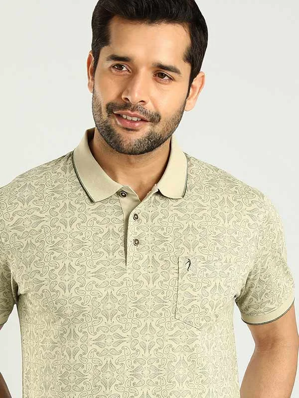 Men's eco-conscious travel polo shirt-Men Printed Polo T-Shirt