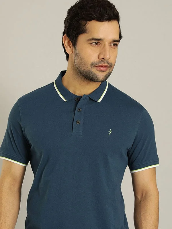 Men's lightweight performance polo shirt-Men Solid Polo T-Shirt