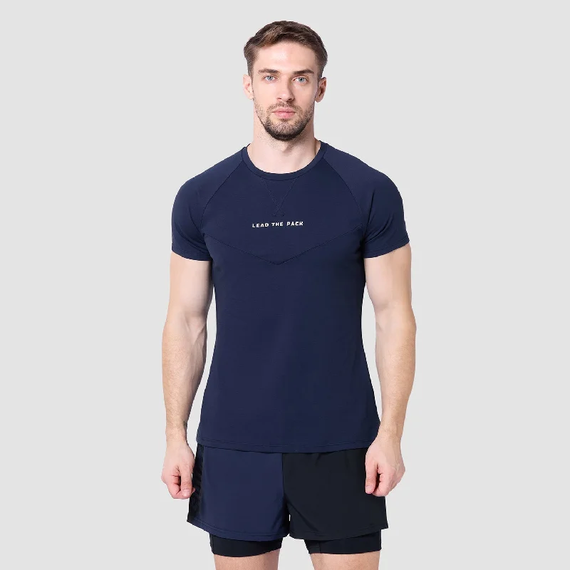 Men's nature-inspired graphic t-shirt-Statement Tee 2.0 - Navy